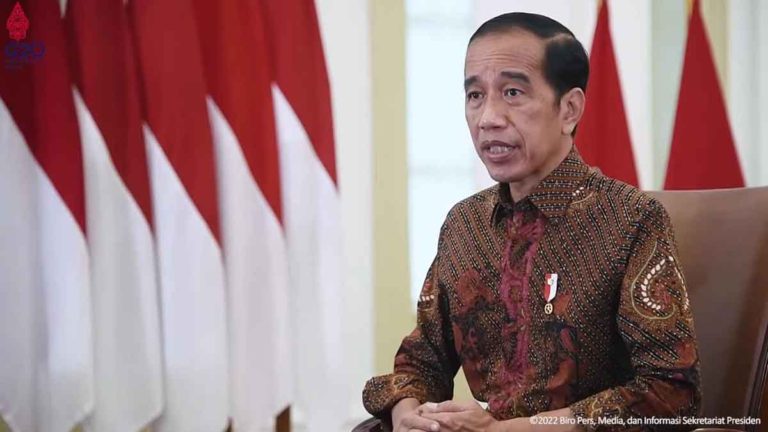 Omicron Melonjak Tak Terbendung, Jokowi : Jika Hasil Tes Positif Tanpa Gejala Silakan Isoman, Bila Alami Gejala Batuk atau Pilek ….