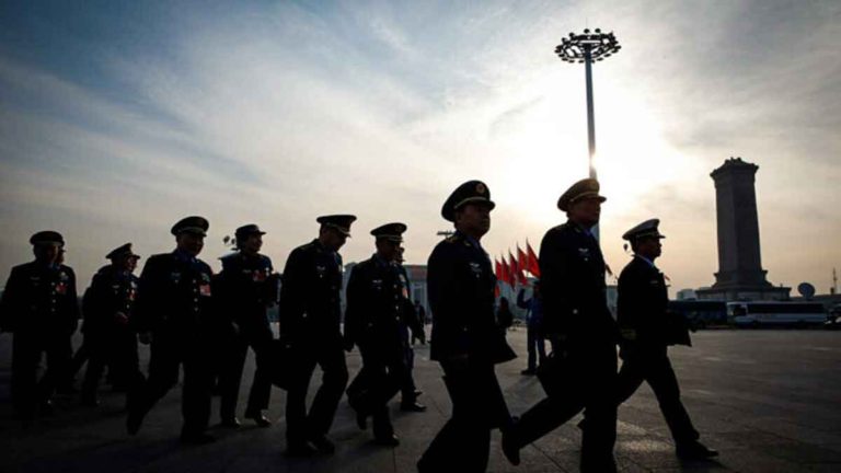 Korupsi Melemahkan Efektivitas Pertempuran Militer Tiongkok