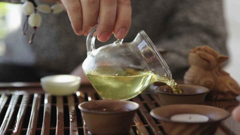 5 Cara Mengatasi Flu Secara Alami