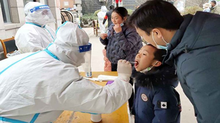 Para Pejabat Menyatakan 88 Juta Orang di Provinsi Henan Tiongkok Terinfeksi COVID