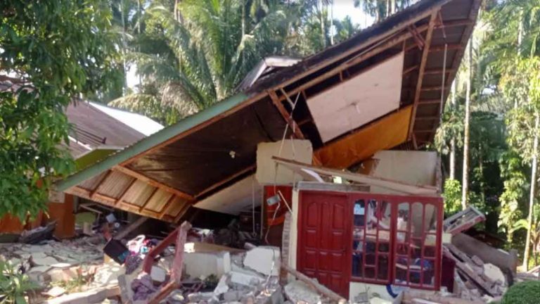 Dampak Gempa M 6,1 di Sumatera Barat : 103 Unit Rumah Rusak Berat dan 317 Unit Rumah Rusak Ringan