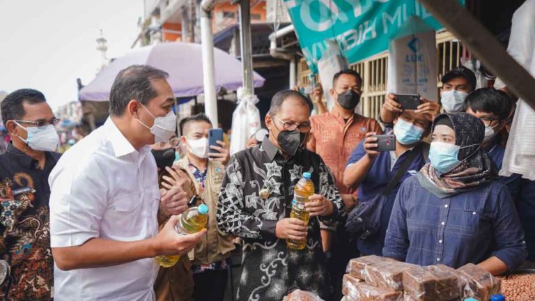 Respon Mendag Lutfi Soal Dirjen Perdagangan  Luar  Negeri Kementerian Perdagangan yang Jadi Tersangka Korupsi Minyak Goreng