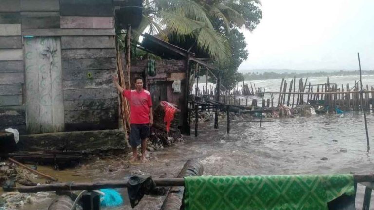 Banjir Bandang di Kabupaten Seram Bagian Timur, Maluku Sebabkan 842 Jiwa Mengungsi