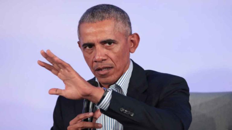 Barack Obama Positif COVID-19, Tenggorokannya Sempat Gatal-gatal Selama Beberapa Hari