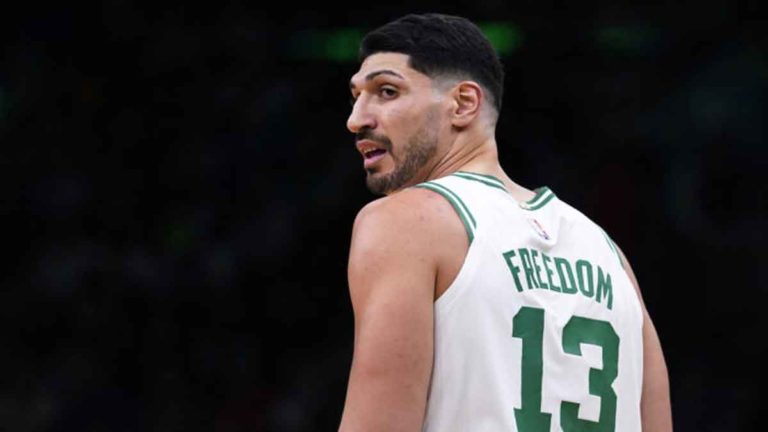 ‘Dunia Perlu Sadar’: Seruan Kebebasan  Enes Kanter Freedom untuk ‘Tindakan Keras’  Menghukum PKT Atas Kekejamannya