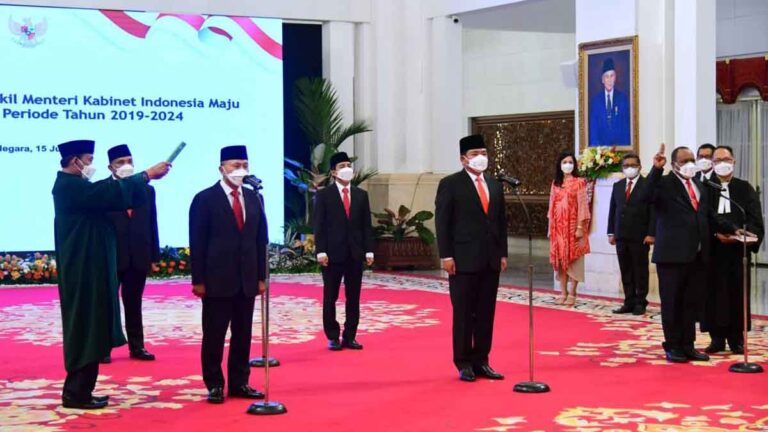 Zulkifli Hasan dan Hadi Tjahjanto Ditunjuk Sebagai Menteri, Ini Alasan Jokowi