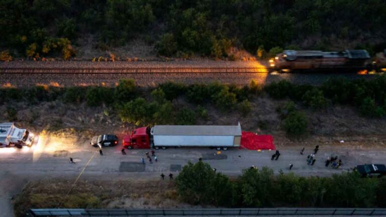 40 Lebih Jenazah yang Diduga Korban Penyelundupan Manusia Ditemukan dalam Kontainer Truk Semi-Trailer di Texas