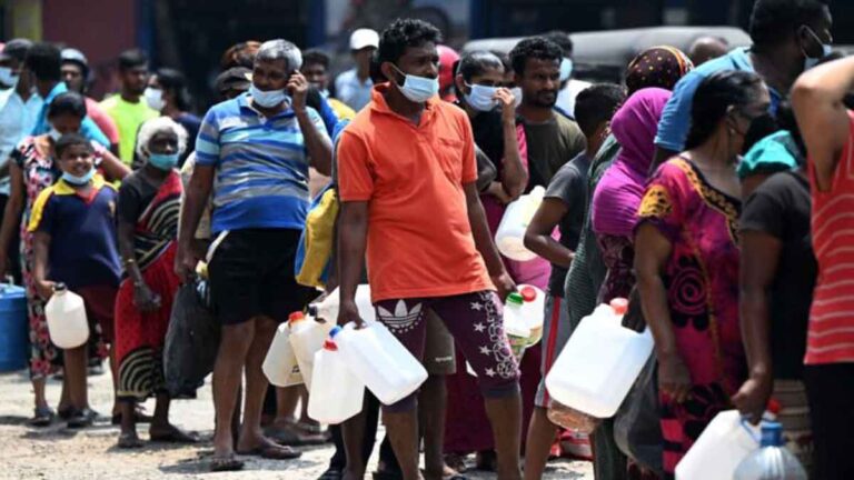 Diterjang Krisis, Pasokan BBM di Sri Lanka Hanya Cukup untuk Sehari