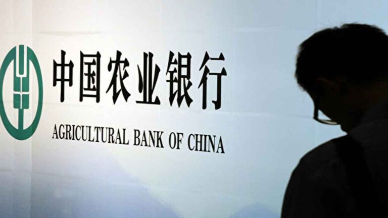Kartu Debit  di Banyak Tempat Tidak Dapat Menarik Dana, Bank Tiongkok Klaim untuk Mencegah Pencucian Uang