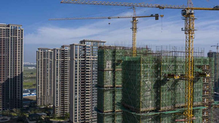 Tiga Risiko Utama Terhadap Ekonomi Tiongkok : Epidemi, Real Estate dan Pengangguran