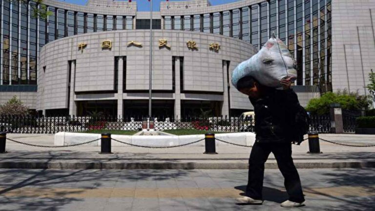 Bank Sentral Tiongkok Pangkas Suku Bunga Utama Gara-gara Kemerosotan Ekonomi Semakin Mendalam
