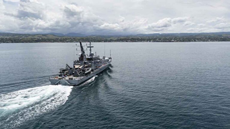Kapal AS Tidak Dapat Berlabuh di Kepulauan Solomon untuk Mendapatkan Pasokan