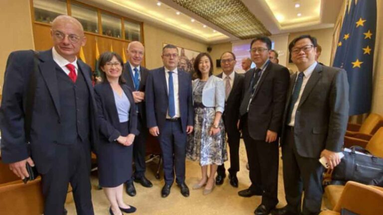 Beijing Gagal Menekan Kongres Ukraina Membentuk Kelompok Persahabatan Taiwan