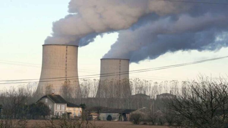 Prancis Hidupkan Kembali Semua Pembangkit Listrik Tenaga Nuklir di Tengah Krisis Energi