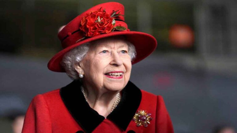 BREAKING NEWS : Ratu Elizabeth II yang Memimpin Inggris Raya Selama 70 Tahun  Meninggal Dunia