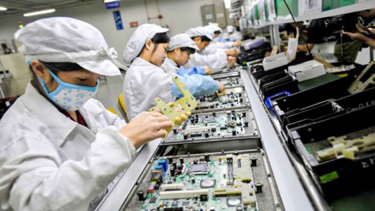 Tiongkok Lockdown Pasar Elektronik Terbesar Dunia di Bawah Kebijakan ‘Zero-COVID’