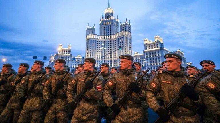 Sulit Merekrut Calon Tentara Rusia Sekali pun dengan Gaji Sebulan Setara Rp 61 Juta,-, Semangat Pasukan Pribadi Putin Sedang Anjlok