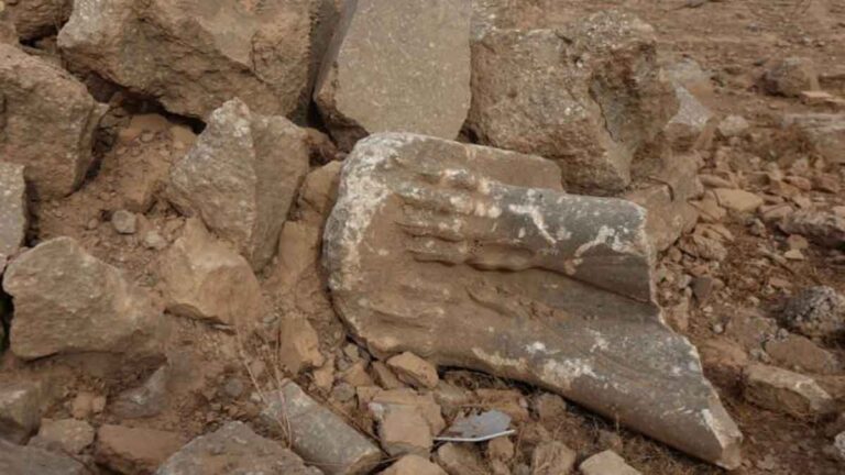 Ukiran Batu Berusia 2.700 Tahun Ditemukan di Mosul, Irak