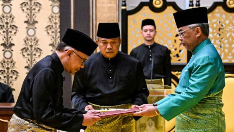 Anwar Ibrahim Jadi Perdana Menteri Malaysia ke-10, Mengakhiri Penantian Panjang Puluhan Tahun