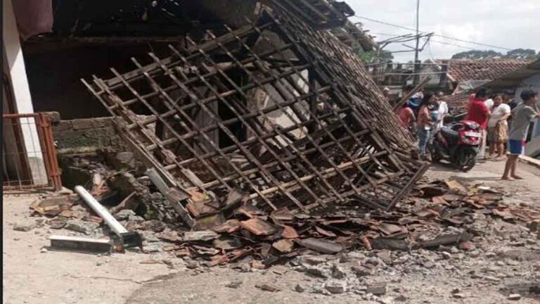 UPDATE BNPB :  62 Meninggal Dunia, 25 Masih Tertimbun dan  2.272 Rumah Rusak Pasca Gempa di Cianjur
