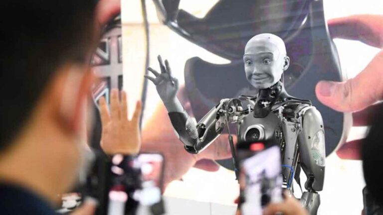 “Robot Pengacara” dari Kecerdasan Buatan Akan Mewakili Manusia di Pengadilan Bulan Depan di AS