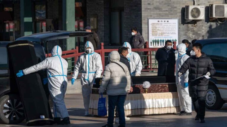 Bisnis Pemakaman Beijing Mencari Persediaan di Provinsi Tetangga di Tengah Kekurangan Peti Mati, Batu Nisan, Pakaian Orang Mati Hingga Karangan Bunga