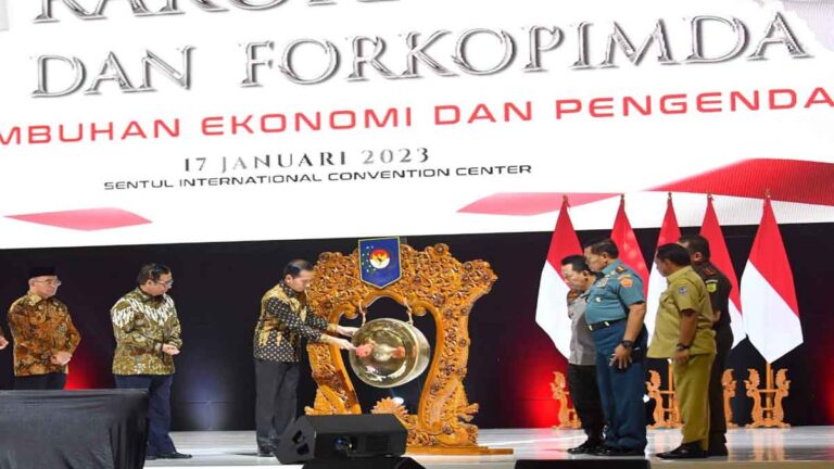 Buka Rakornas  Kepala Daerah dan Forkopimda se Indonesia, Jokowi Mengajak Tangani Inflasi yang Menjadi Momok Semua Negara