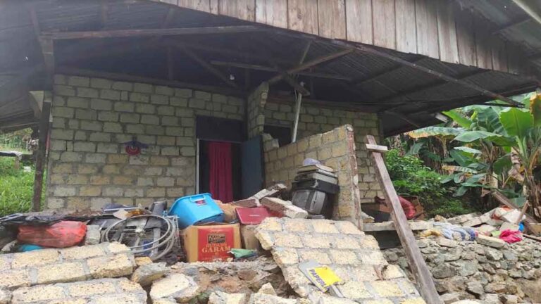 Gempa di Jayapura :  Sebanyak 700 Warga Mengungsi dan Sejumlah Bangunan Rusak