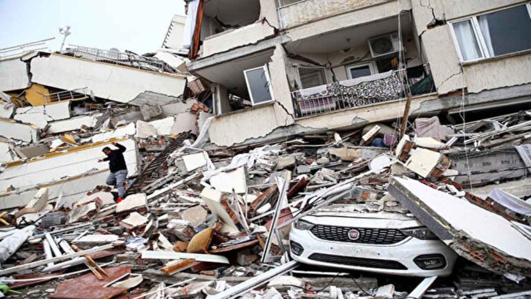 <strong>UPDATE : Gempa Mematikan di Turki dan Suriah, Lebih dari 7.200 Orang Tewas, Puluhan Ribu Terluka dan Ribuan Bangunan Hancur</strong>