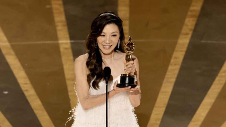 <strong>Michelle Yeoh Mencetak Sejarah, Pertama Kalinya dari  Asia  yang Memenangkan Aktris Terbaik di Academy Awards ke-95</strong>