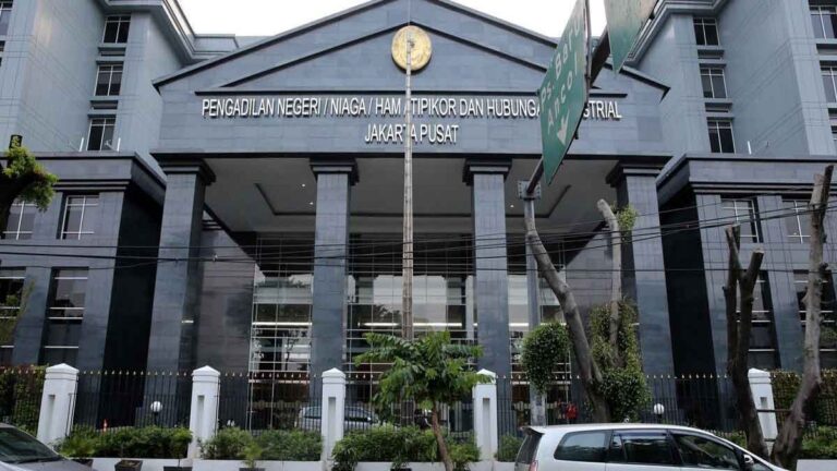 <strong>Pengadilan Negeri Jakarta Pusat Perintahkan Pemilu 2024 Ditunda Sampai 2025</strong>