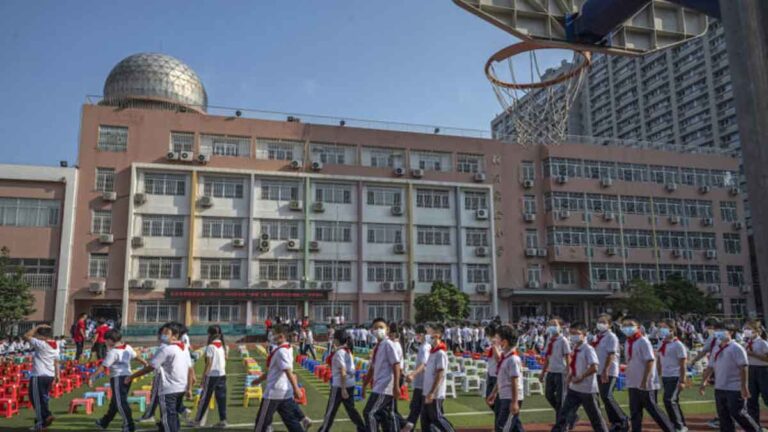 <strong>Penurunan Jumlah Penduduk Tiongkok Berdampak pada Sektor Pendidikan</strong>
