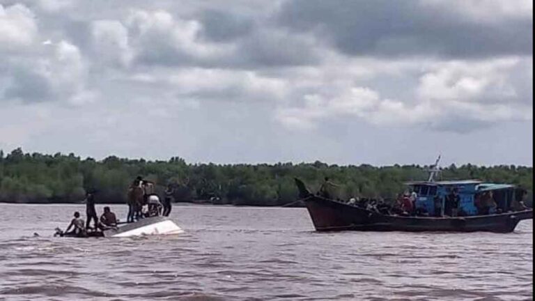 Speedboat SB Evelyn Calisca 01 Tembilahan-Tanjung Pinang Terbalik, 62 Orang Selamat dan 11 Tewas