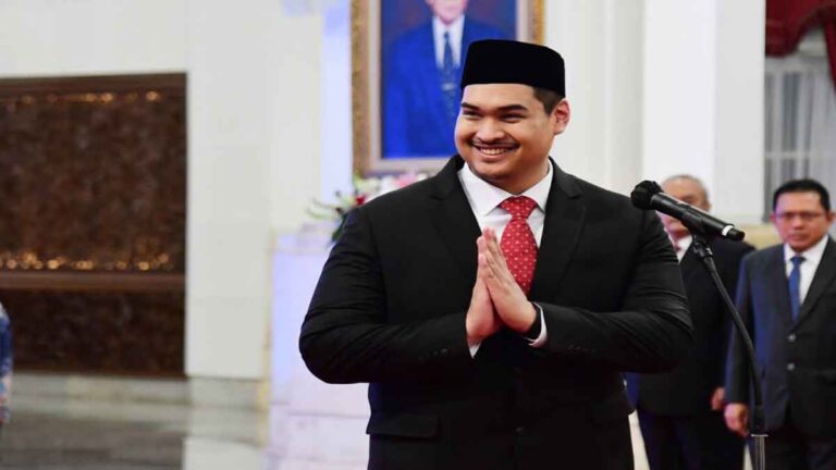 Dilantik Jokowi Sebagai Menpora Gantikan Zainudin Amali, Dito Ariotedjo Menjadi Menteri Termuda