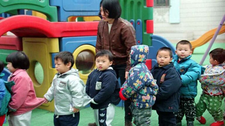 Pendaftaran Murid TK dan Anak Usia Sekolah Turun Tajam di Tengah Penurunan Jumlah Kelahiran di Tiongkok