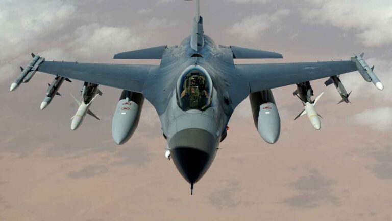 Pesawat Tempur F-16 ke Ukraina: Menteri Rusia Peringatkan ‘Skenario Eskalasi’