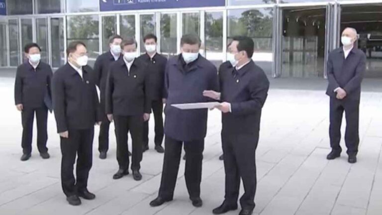 Kasus COVID di Tiongkok Melonjak, Pejabat Senior Memakai Masker Hingga Kontrol Institusional Meningkat