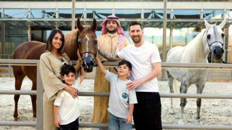 Lionel Messi Minta Maaf ke PSG atas Perjalanannya ke Arab Saudi Hingga Melewatkan Sesi Latihan