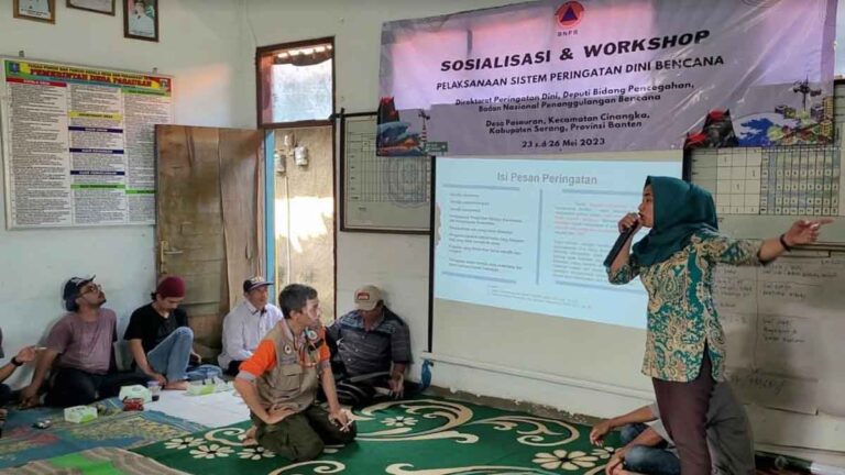 BNPB Gelar Sosialisasi dan Workshop Penguatan Respon Ancaman Erupsi Gunung Anak Krakatau dan Bahaya Terusannya