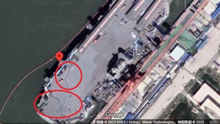 Google Maps Menangkap 2 Dugaan Keretakan di Geladak Kapal Induk Tiongkok “Fujian”