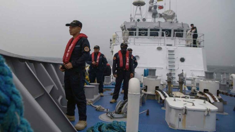 AS, Jepang, Filipina Gelar Latihan Laut Trilateral Pertama di Laut Tiongkok Selatan untuk Memperkuat Hubungan Pertahanan