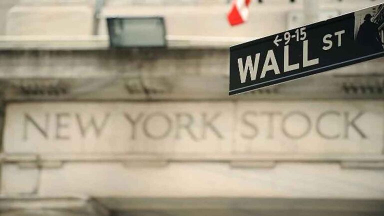 Lembaga Keuangan Wall Street Secara Bertahap Menarik Diri dari  Pasar Tiongkok