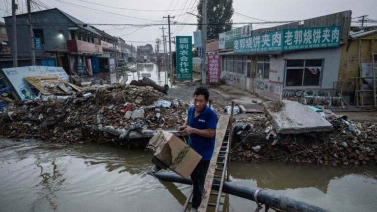 Bencana Banjir di Tiongkok: Tidak Ada  Upaya Secara Aktif yang Terlibat Penggalangan Dana dari Luar Negeri