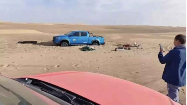 4 Orang Tewas Saat Mobil yang Mereka Tumpangi Mogok di Danau Kering Lop Nur Xinjiang