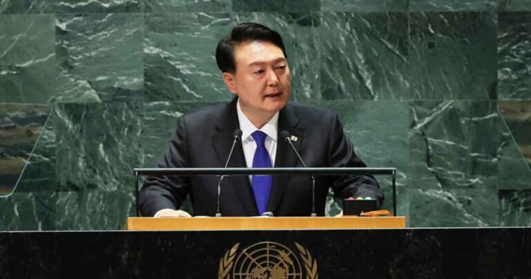 Presiden Yoon Seok Yeol Menanggapi Inisiatif Xi Jinping untuk Berkunjung ke Korea Selatan : Saya Membenci Komunisme Lebih Dari Siapa Pun