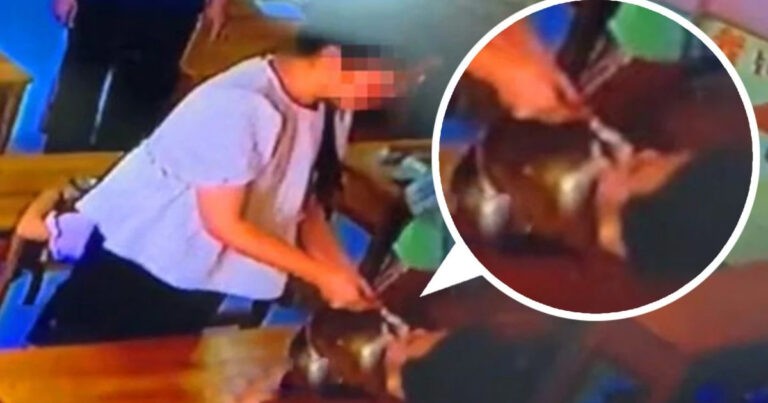 Guru TK di Tiongkok Memaksa Seorang Siswa untuk Memakan Kembali Makanan yang Dia Muntahkan