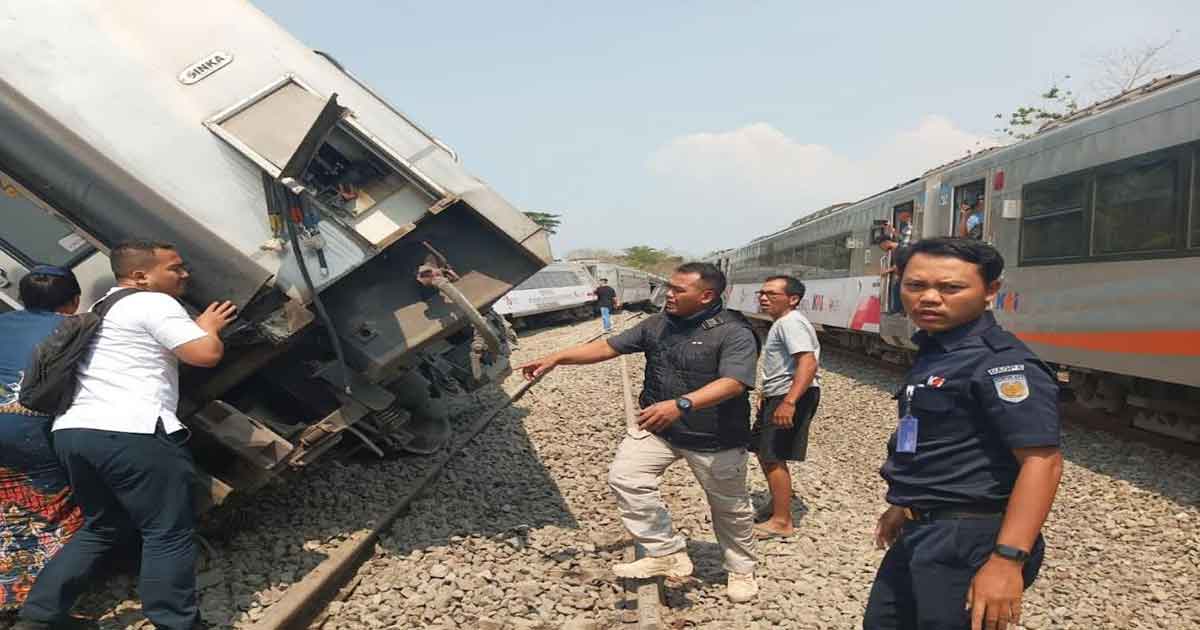 Kronologi Kereta Api Argo Semeru Anjlok Lalu Diserempet Kereta Api Argo ...