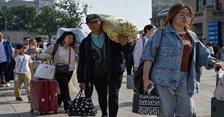 Warga Tiongkok Berwisata Secara Irit Selama Libur Panjang Hari Nasional