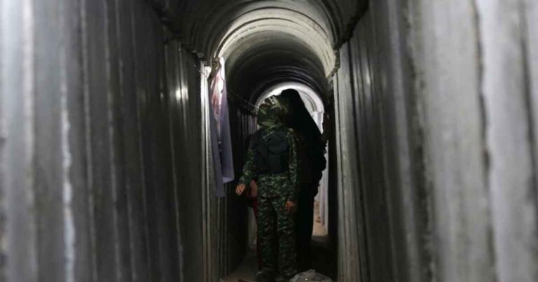 Bom Spons, Senjata Baru Israel untuk Menghadapi Terowongan Bawah Tanah Hamas