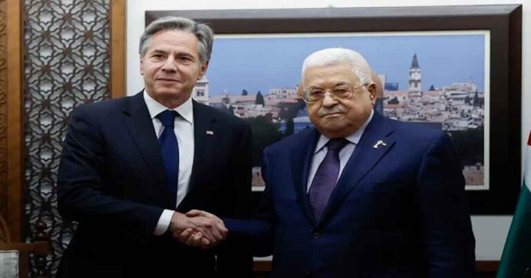 Menlu Blinken Kunjungi Tepi Barat untuk Bertemu Presiden Palestina Mahmoud Abbas Saat Perang Gaza Berkobar